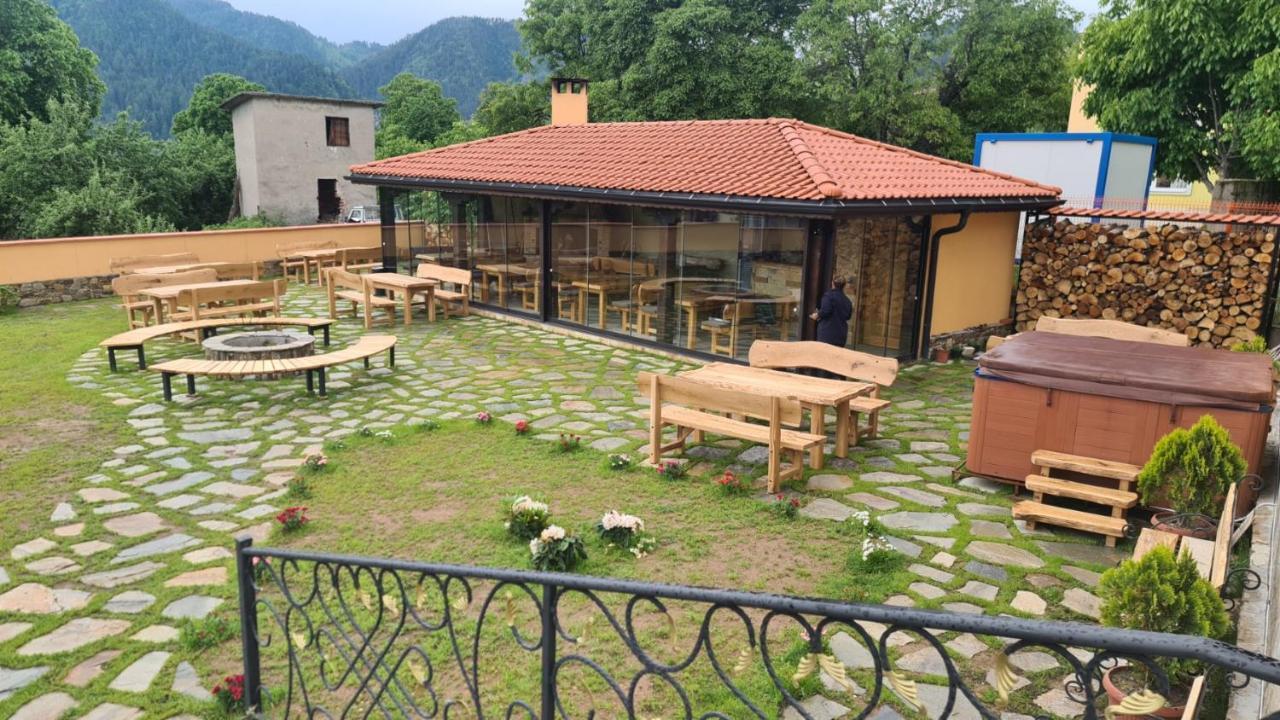 Guesthouse Nefertiti Smolyan Exterior foto
